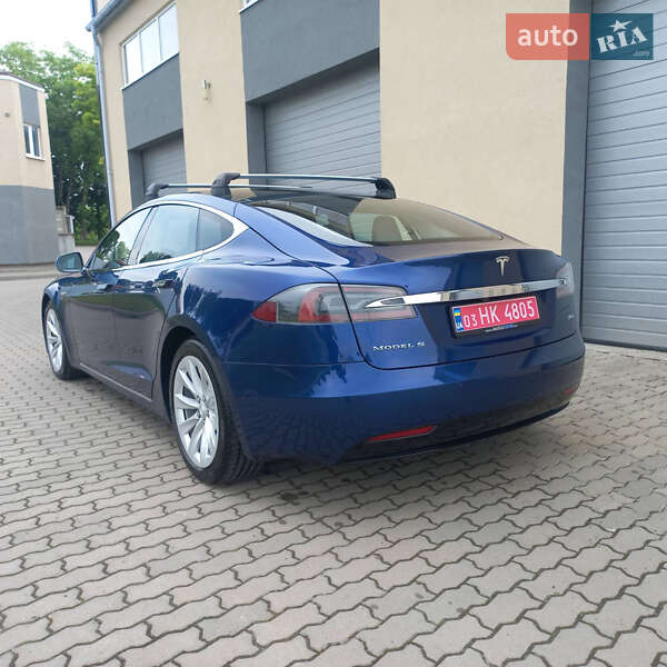 Лифтбек Tesla Model S 2016 в Радехове
