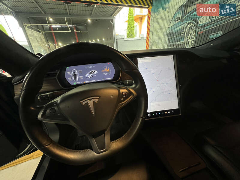 Ліфтбек Tesla Model S 2018 в Самборі