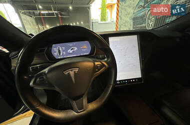 Лифтбек Tesla Model S 2018 в 