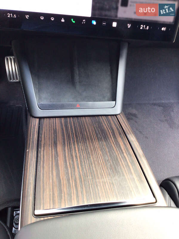 Лифтбек Tesla Model S 2022 в Харькове