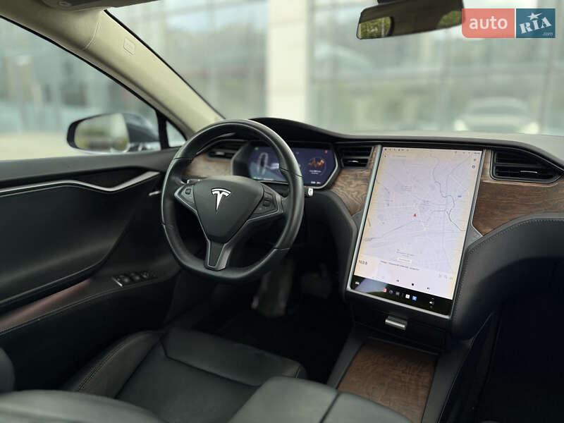 Лифтбек Tesla Model S 2018 в Харькове