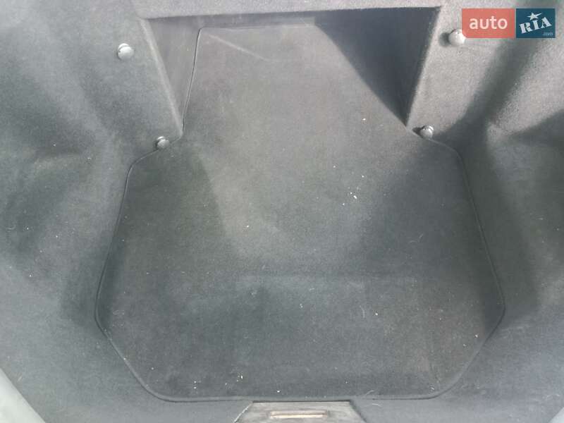 Лифтбек Tesla Model S 2014 в Ивано-Франковске