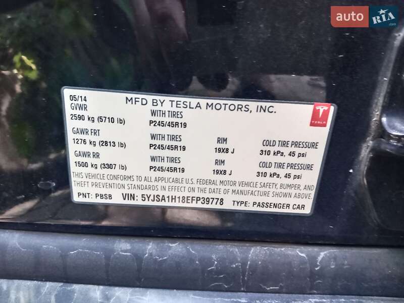 Лифтбек Tesla Model S 2014 в Ивано-Франковске