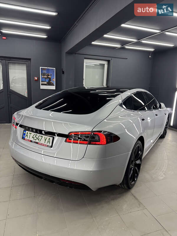 Лифтбек Tesla Model S 2017 в Коломые фото 13 Лифтбек Tesla Model S 2017 в Коломые