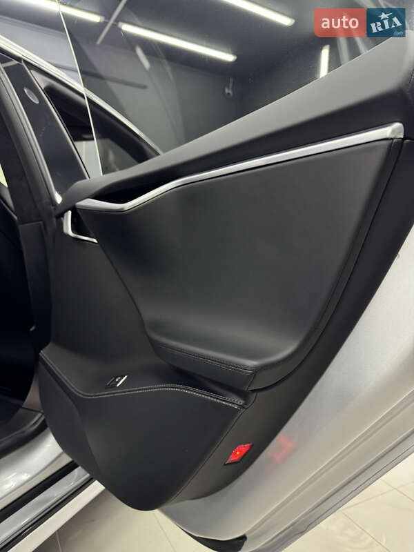 Лифтбек Tesla Model S 2017 в Коломые фото 47 Лифтбек Tesla Model S 2017 в Коломые