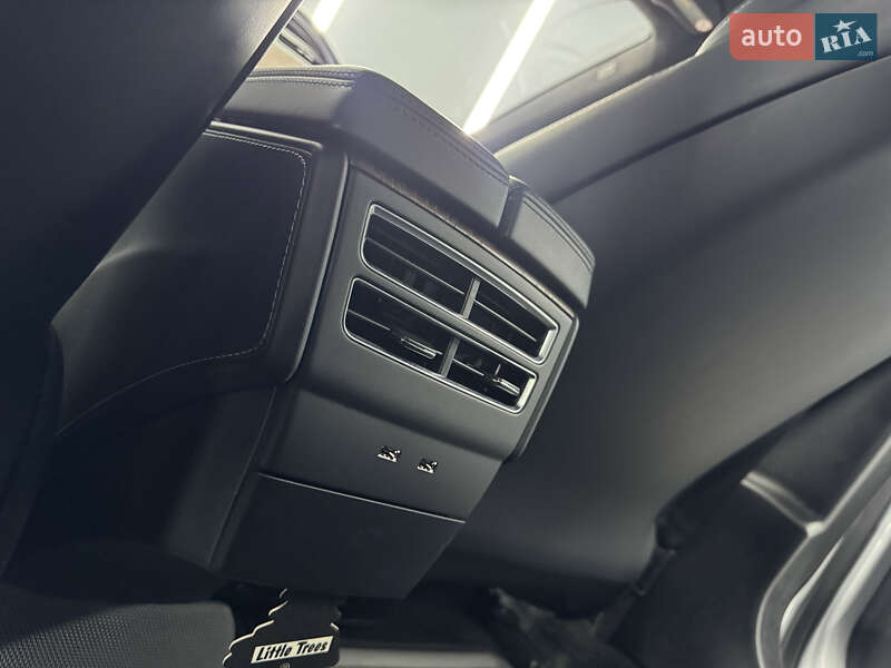 Лифтбек Tesla Model S 2017 в Коломые фото 48 Лифтбек Tesla Model S 2017 в Коломые