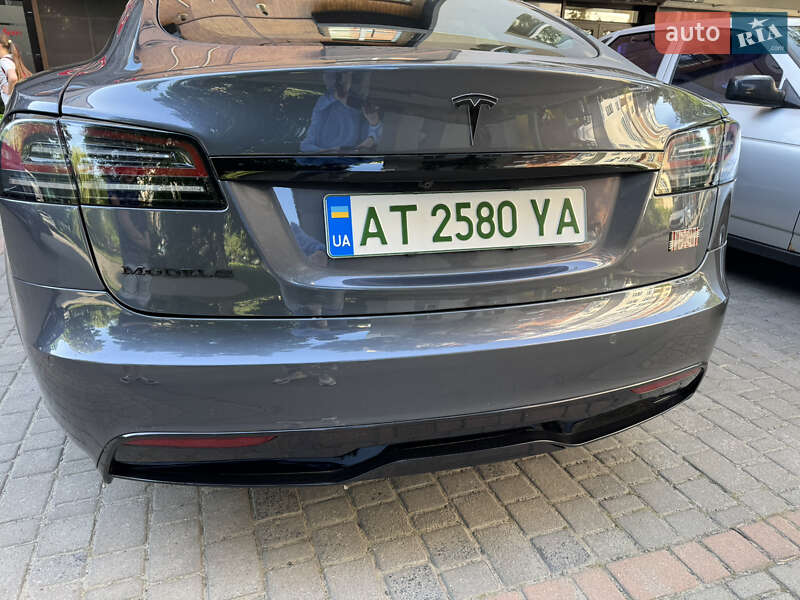 Лифтбек Tesla Model S 2022 в Ивано-Франковске