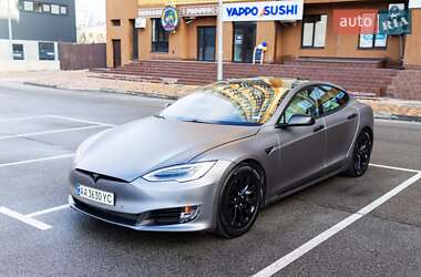 Ліфтбек Tesla Model S 2019 в 
