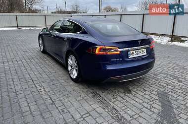 Лифтбек Tesla Model S 2016 в 