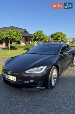 Лифтбек Tesla Model S 2016 в 