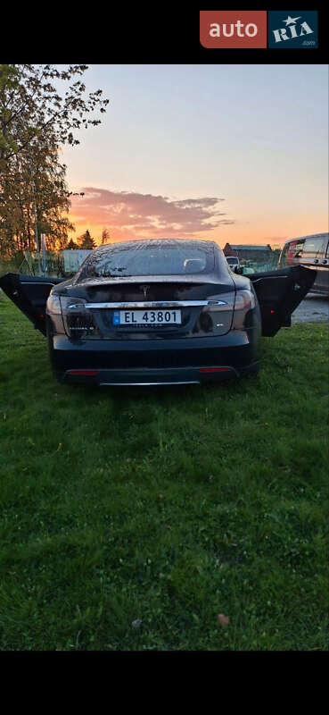 Лифтбек Tesla Model S 2014 в Одессе фото 7 Лифтбек Tesla Model S 2014 в Одессе