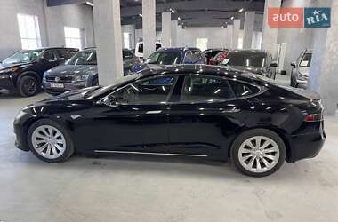Лифтбек Tesla Model S 2016 в 