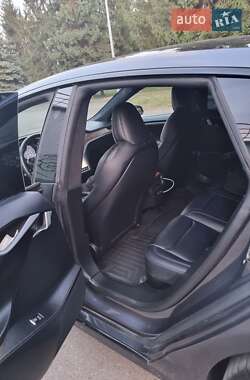 Лифтбек Tesla Model S 2020 в 
