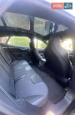 Лифтбек Tesla Model S 2017 в 