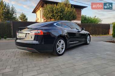 Ліфтбек Tesla Model S 2013 в Дніпрі