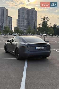 Лифтбек Tesla Model S 2019 в 