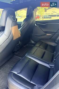 Лифтбек Tesla Model S 2019 в 