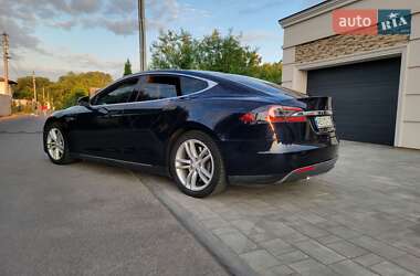 Ліфтбек Tesla Model S 2013 в Дніпрі