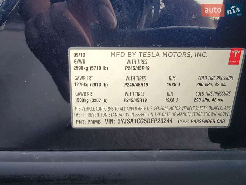 Лифтбек Tesla Model S 2013 в Днепре
