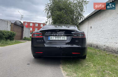 Лифтбек Tesla Model S 2016 в 