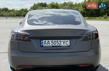 Лифтбек Tesla Model S 2018 в 