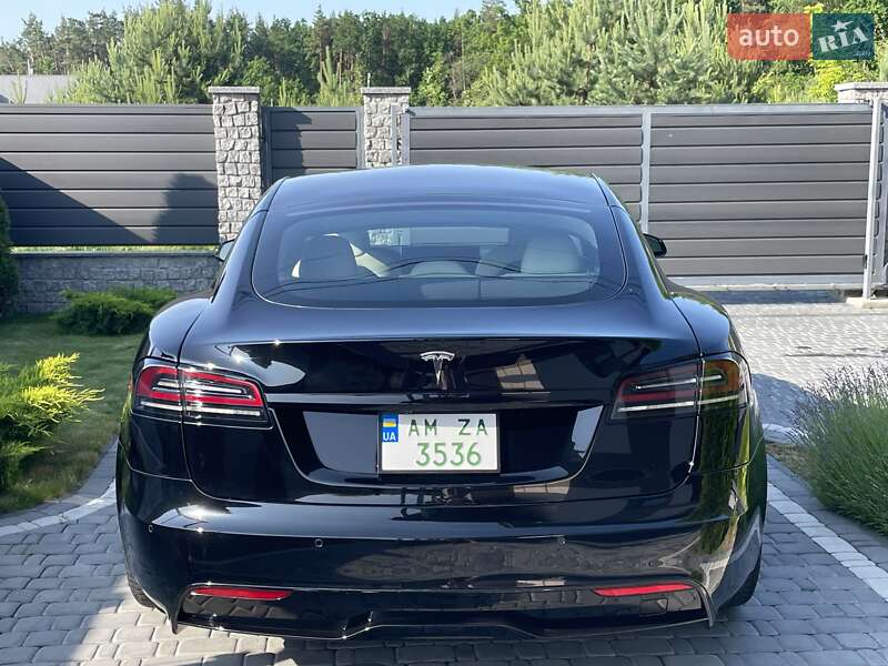 Лифтбек Tesla Model S 2022 в Житомире