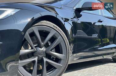 Лифтбек Tesla Model S 2022 в 
