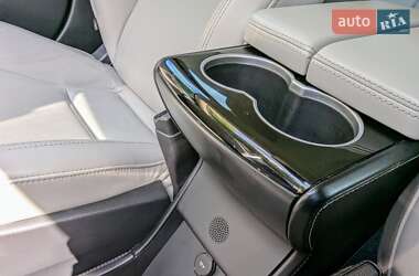 Лифтбек Tesla Model S 2015 в 