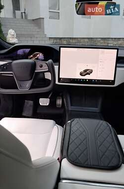 Лифтбек Tesla Model S 2021 в 