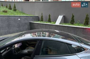 Лифтбек Tesla Model S 2022 в 