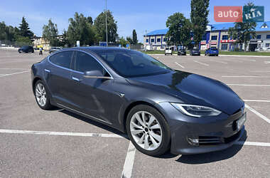 Лифтбек Tesla Model S 2017 в Житомире