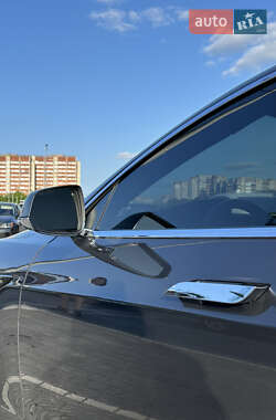 Лифтбек Tesla Model S 2016 в 