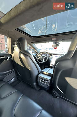 Лифтбек Tesla Model S 2016 в 