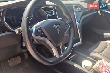 Лифтбек Tesla Model S 2017 в 