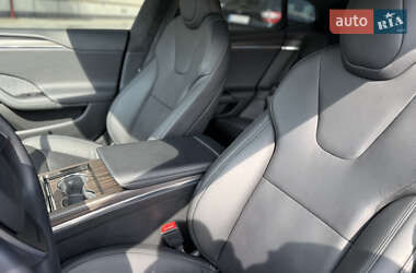 Лифтбек Tesla Model S 2022 в Львове