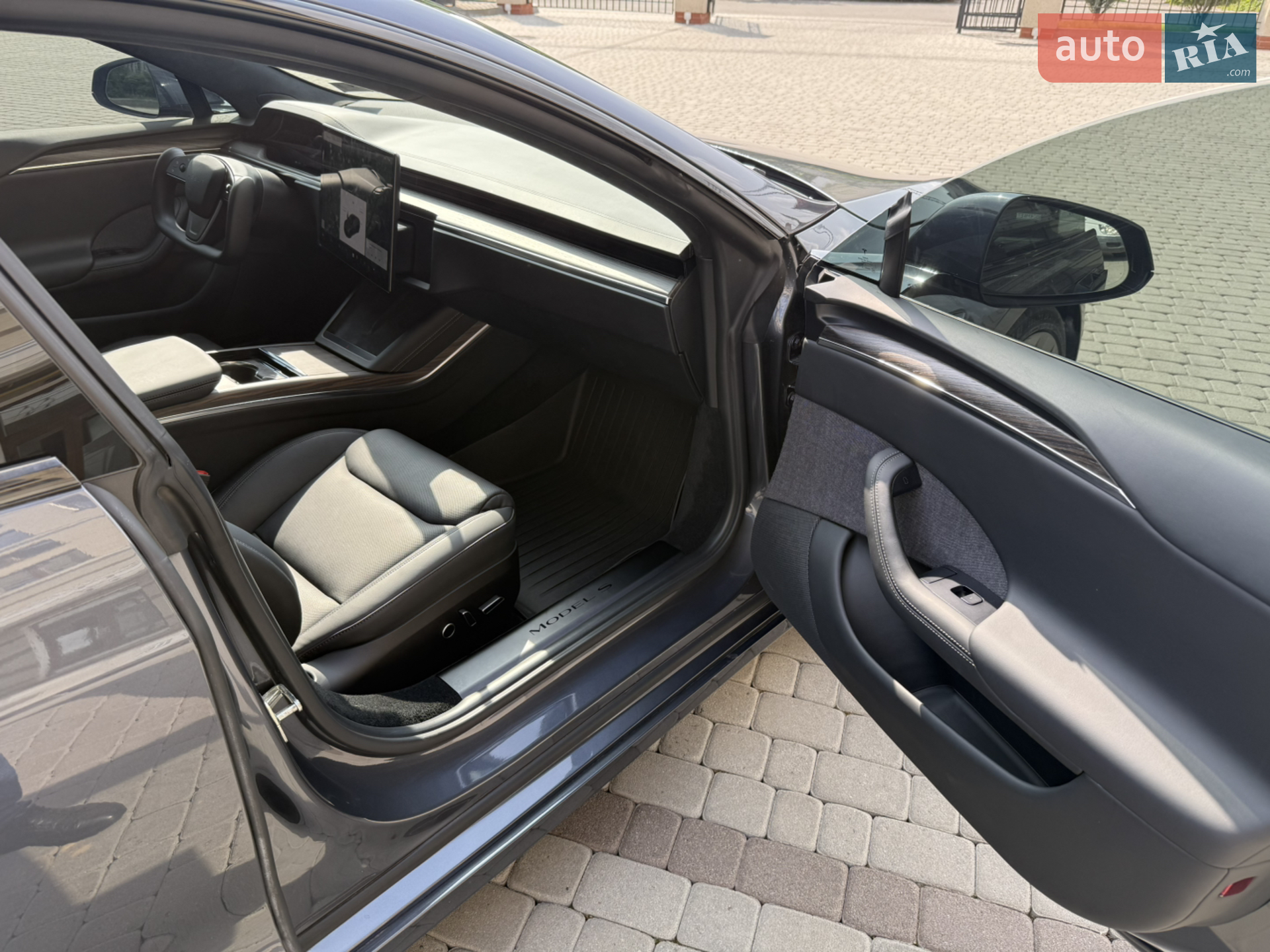 2022 Tesla Model S - мініатюра 29