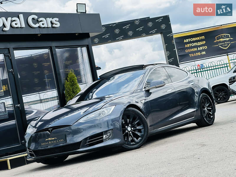 Лифтбек Tesla Model S 2016 в 