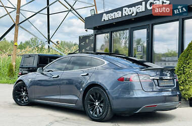 Лифтбек Tesla Model S 2016 в 