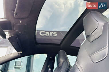 Лифтбек Tesla Model S 2016 в 