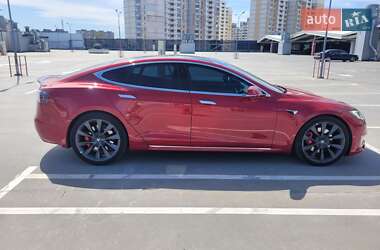 Лифтбек Tesla Model S 2018 в Киеве