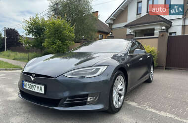Лифтбек Tesla Model S 2018 в 