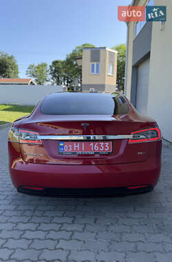 Лифтбек Tesla Model S 2017 в 