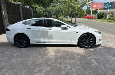 Лифтбек Tesla Model S 2018 в 