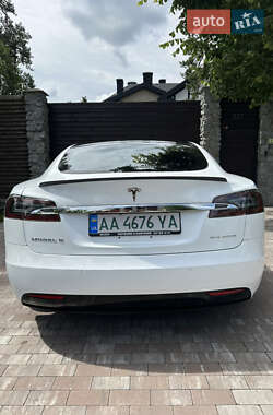 Лифтбек Tesla Model S 2018 в 