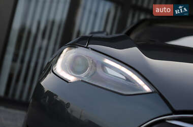 Лифтбек Tesla Model S 2014 в 