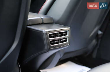 Лифтбек Tesla Model S 2014 в 