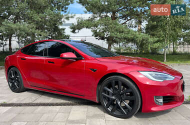 Лифтбек Tesla Model S 2018 в 