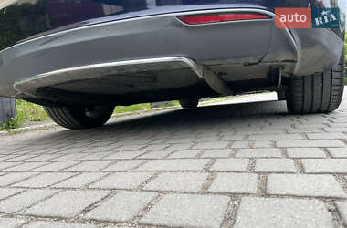 Лифтбек Tesla Model S 2015 в 