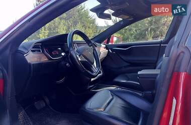 Лифтбек Tesla Model S 2016 в 
