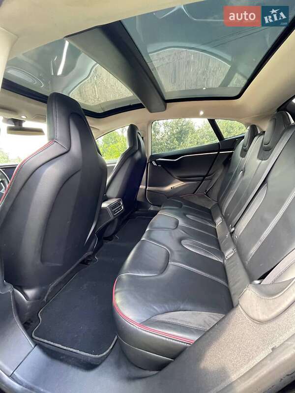 Лифтбек Tesla Model S 2013 в Киеве фото 11 Лифтбек Tesla Model S 2013 в Киеве
